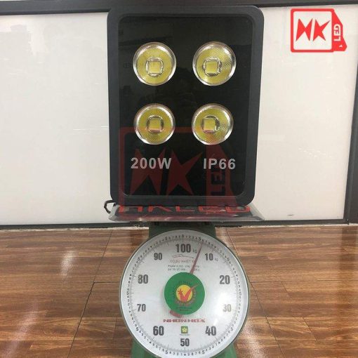 Đèn pha LED vuông 200W IP66 - Thương hiệu HKLED